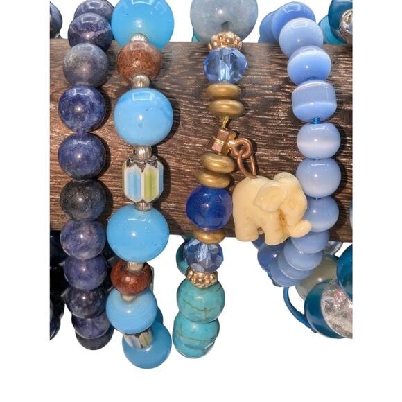 Lot of Eight Blue Theme Stone & Glass Bead Bracelets - Picture 5 of 6